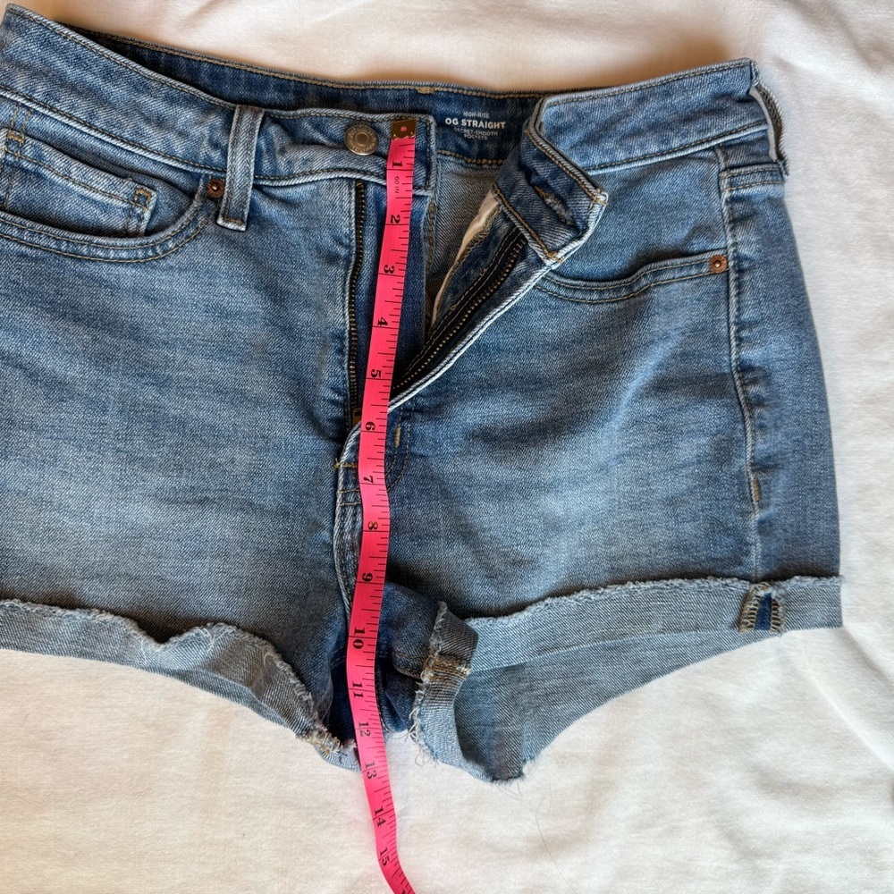 High Rise OG Straight Denim Shorts with Cuffed Hem | Old Navy | Size 8 - Picture 4 of 6